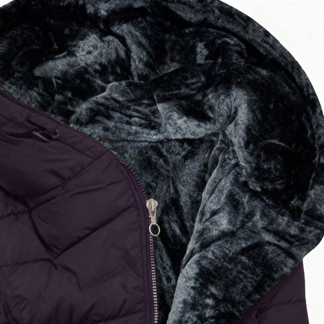 Amparo | Abrigo impermeable acolchado con capucha