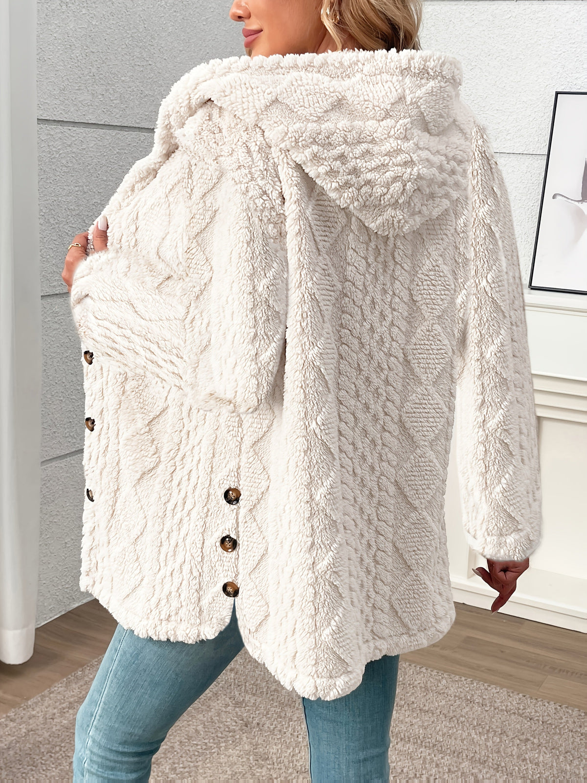 Gema | Chaqueta teddy con capucha y textura de rombos