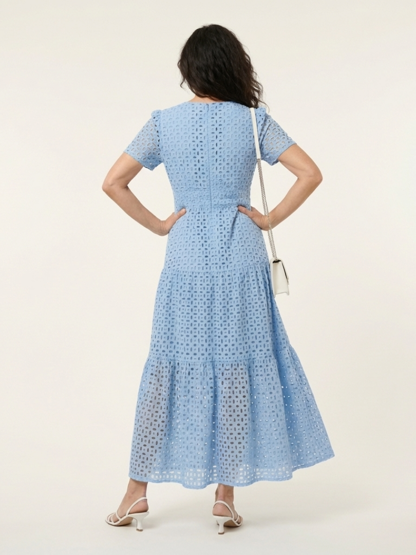 Paula | Vestido Midi Escalonado Escote en V