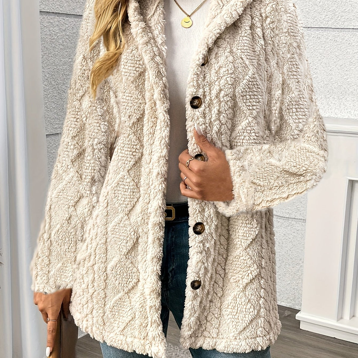Gema | Chaqueta teddy con capucha y textura de rombos