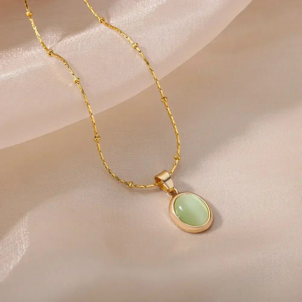 Opalina | Collar elegante con colgante de ópalo en forma de gota