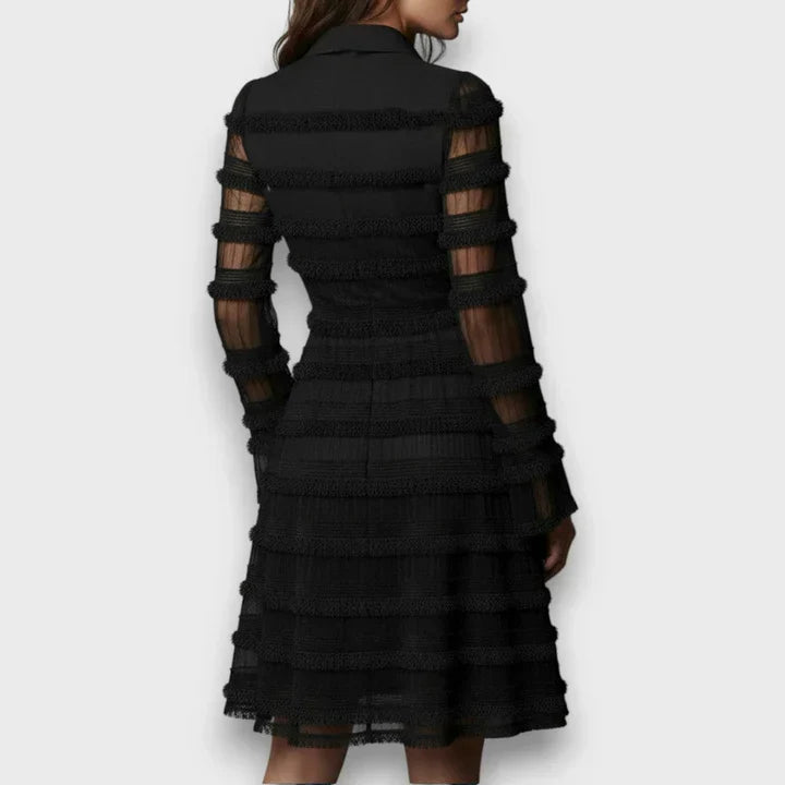 Abril | Vestido midi con flecos y capas transparentes