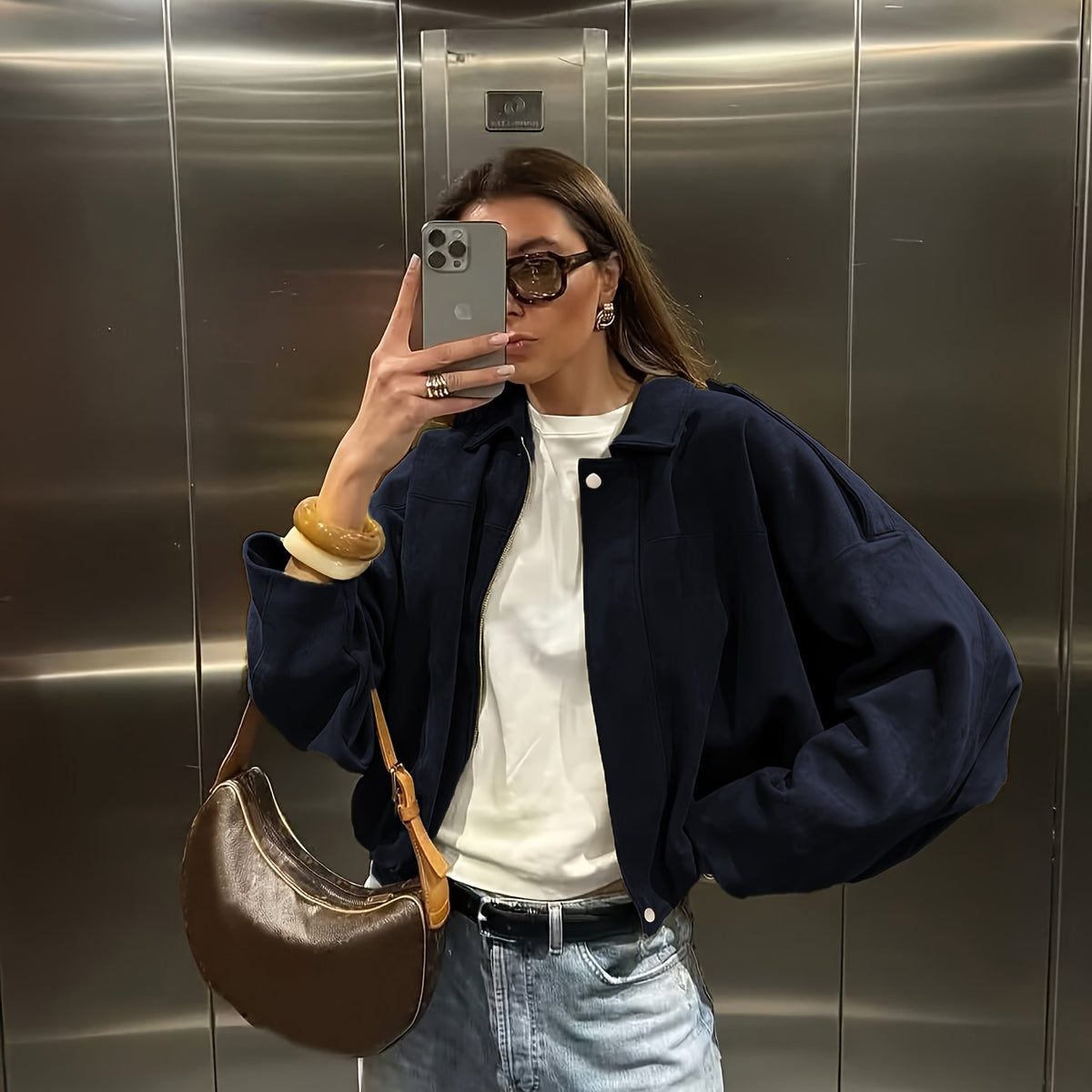 Judith | Chaqueta retro de antelina con botones metálicos