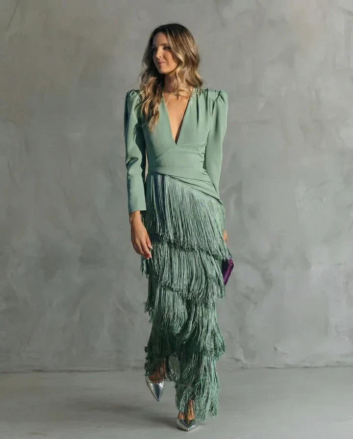 Itziar | Vestido midi elegante con mangas de flecos