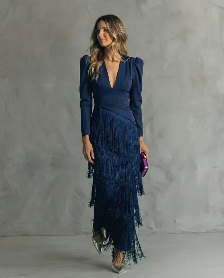 Itziar | Vestido midi elegante con mangas de flecos