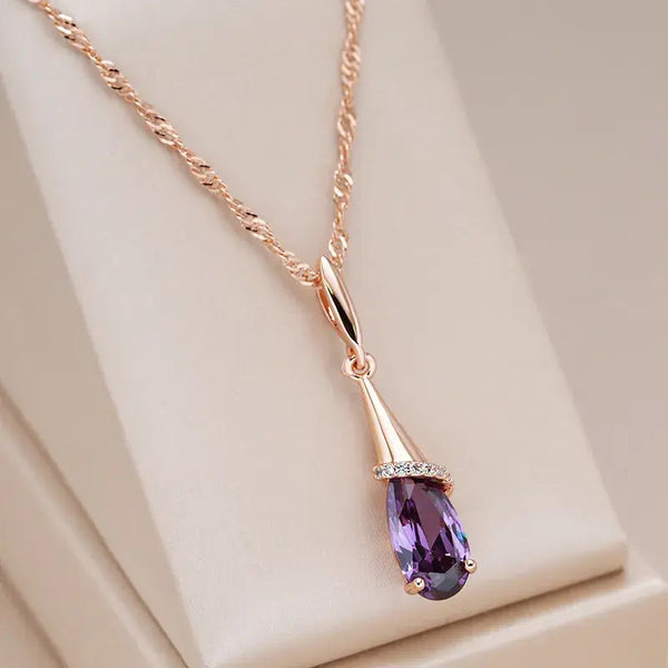 VIOLETA | Elegante collar con colgante de cristal morado en forma de gota