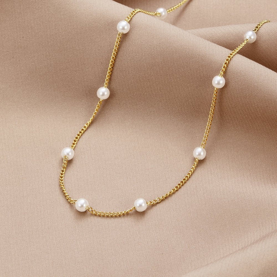 NURA | Collar delicado de cadena y perlas